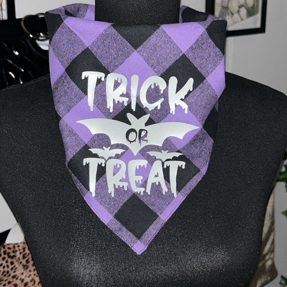 Trick Or Treat Handmade Glow In The Dark Halloween Dog Scarf
